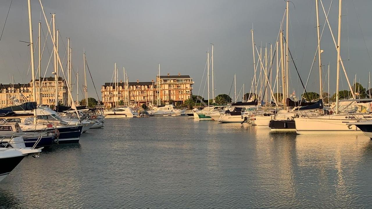 Apartamento Puerto Deportivo Marina De Santander Exteriér fotografie